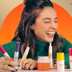 Dopamine beauty: this 2023 trend is all about colour!